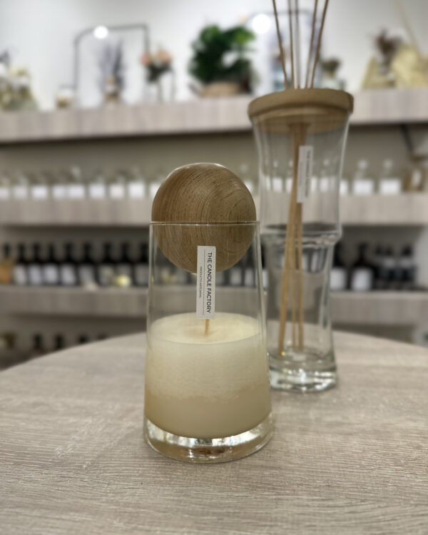 VELA TARRO CONICO CHICO CON BOLA DE MADERA